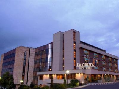Residencia Universitaria Micampus Oviedo La Gruta Kültér fotó